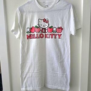 Sanrio Hello Kitty Women's‎ Short Sleeve T-Shirt White & Red NWOT Size Small